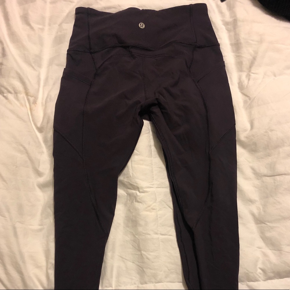 Lululemon size 6 leggings